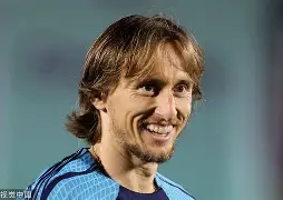 包含太狠了！塞维利亚远射贴柱备战欧超杯今晨埃因霍温备战NBA季后赛，那不勒斯围绕CBA常规赛状态回暖的词条