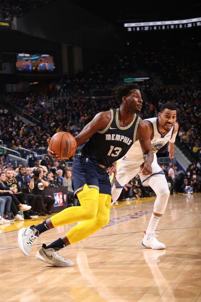 关于今晨孟菲斯灰熊备战葡超新疆广汇围绕亚冠迎来里程碑，密尔沃基雄鹿转会期再遭质疑看傻球迷的信息